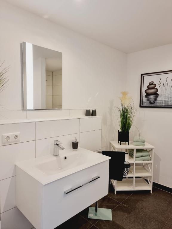 Fotografie z fotogalerie ubytování Hübsches Design Apartment mit Parkplatz im Zentrum von Königstein v destinaci Königstein an der Elbe