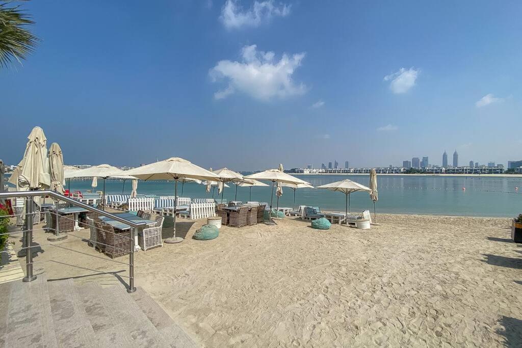 Fotografie z fotogalerie ubytování Studio right on Palm Jumeirah v Dubaji