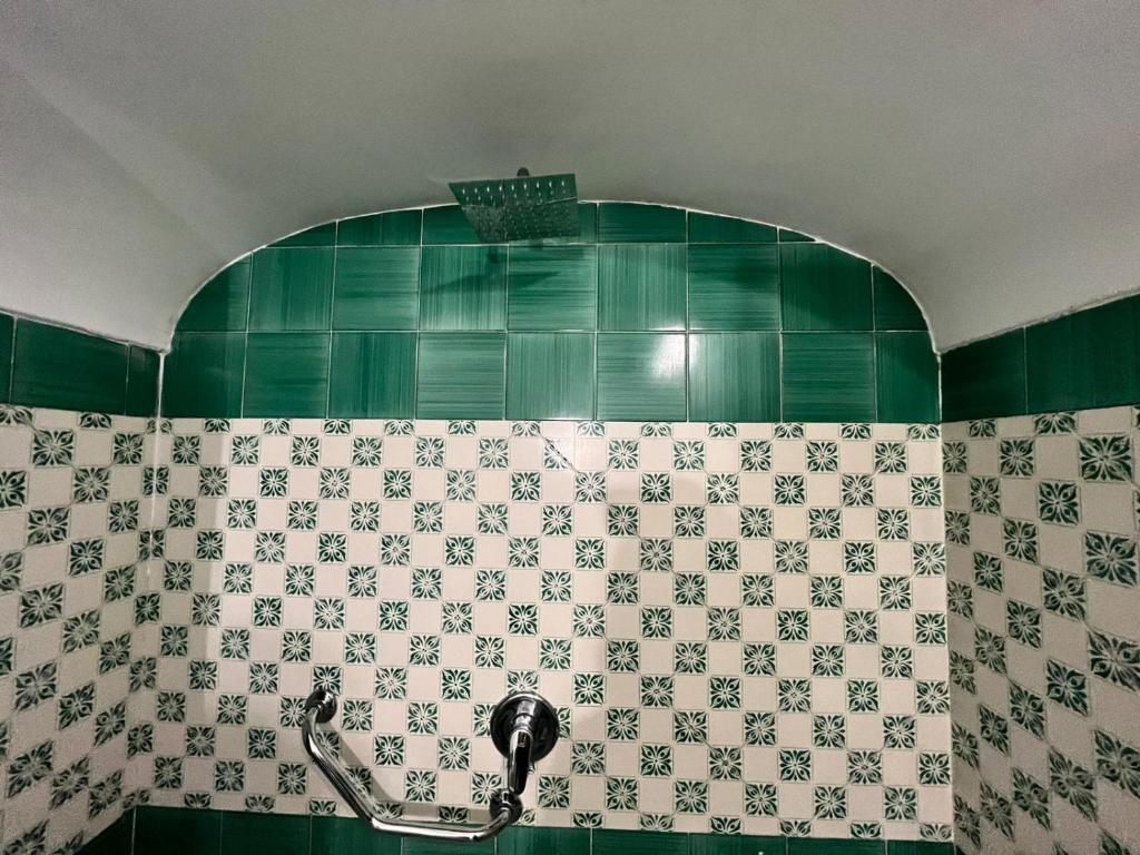 Koupelna v ubytování POSITANO CENTRAL HOUSE free wi-fi and air condition