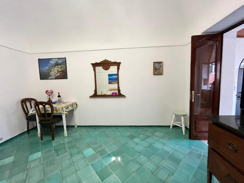 POSITANO CENTRAL HOUSE free wi-fi and air condition photo