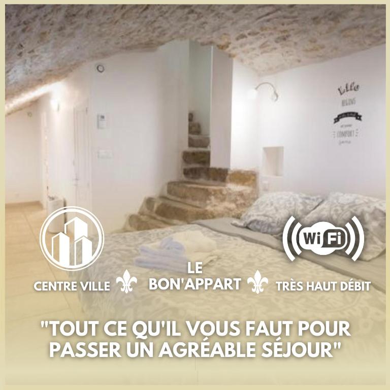 une chambre avec un lit dans une pièce dans l'établissement LE BON'APPART proche INSEAD, à Fontainebleau