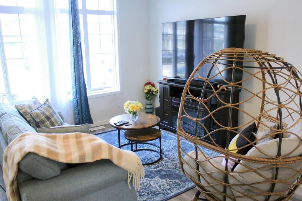 The Fresh Horizon Haven A Brand New 3 Bed 2 1/2 bath Gem, Calgary