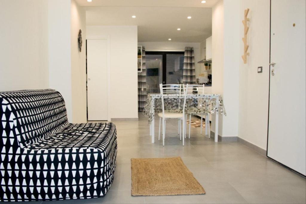 SUITE Meghan home
