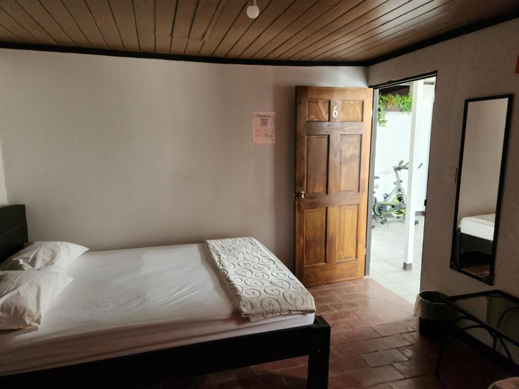 Hostel El Pretal - Economy Vierbettzimmer Mit Gemeinschaftsbad