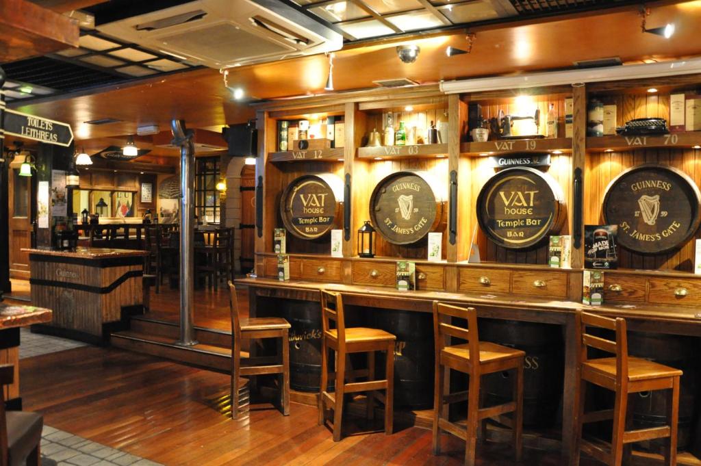 Blooms Hotel - Resim 4