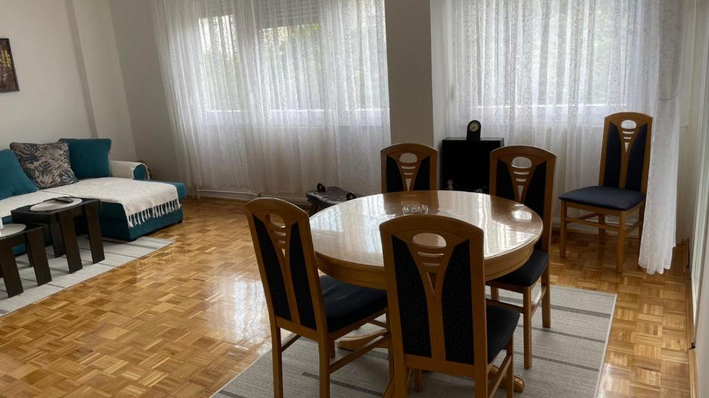 Apartman Divan - 一居室公寓