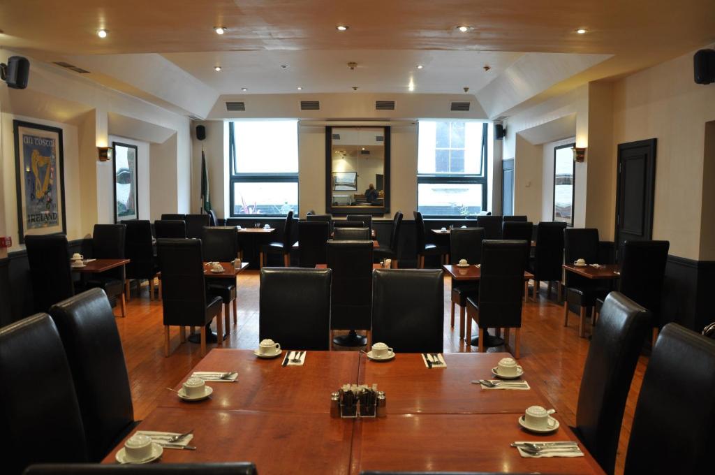 Blooms Hotel - Resim 11