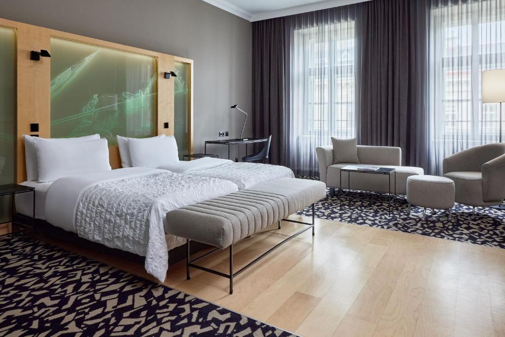 
Executive Twin Room with City View
