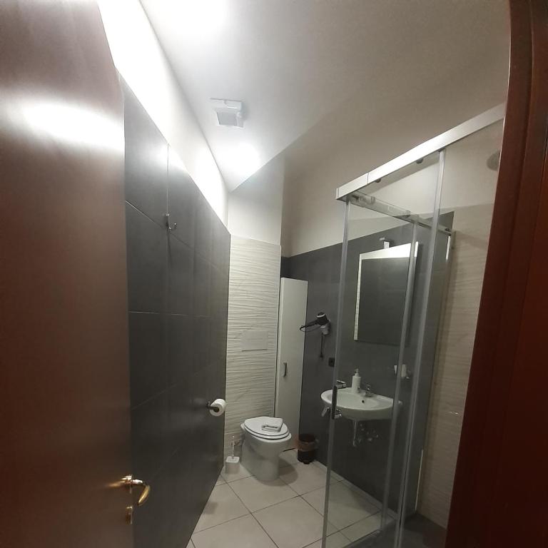 Koupelna v ubytování B&B 30 mt dal Duomo
