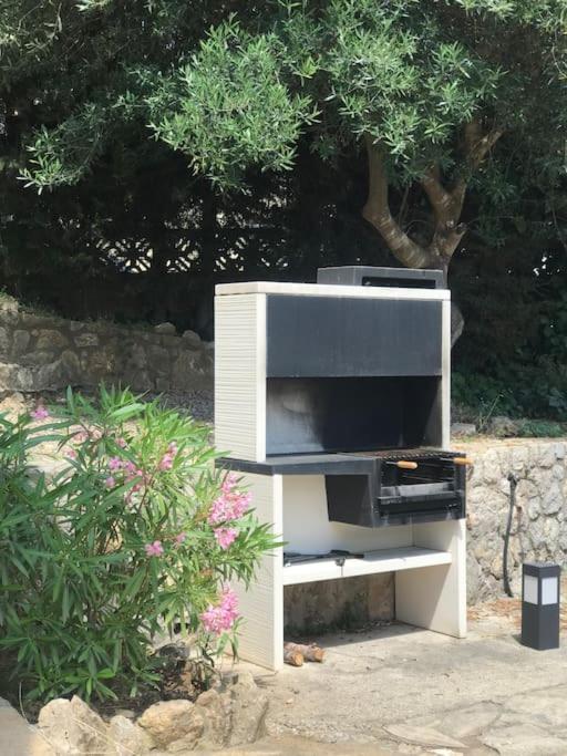 Fotografie z fotogalerie ubytování Villa Wanderlust Sitges Hills Exclusive pool only families v destinaci Olivella