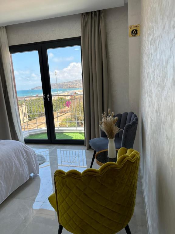 Гостиная зона в Bella Address Hotel Beach
