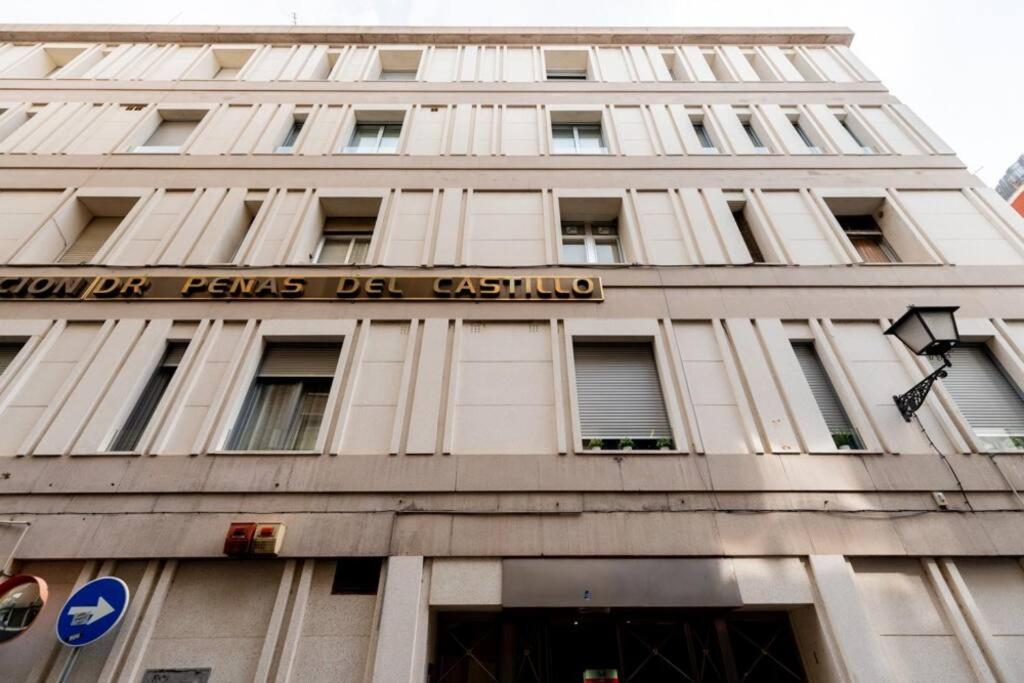 Budynek, w którym mieści się apartament