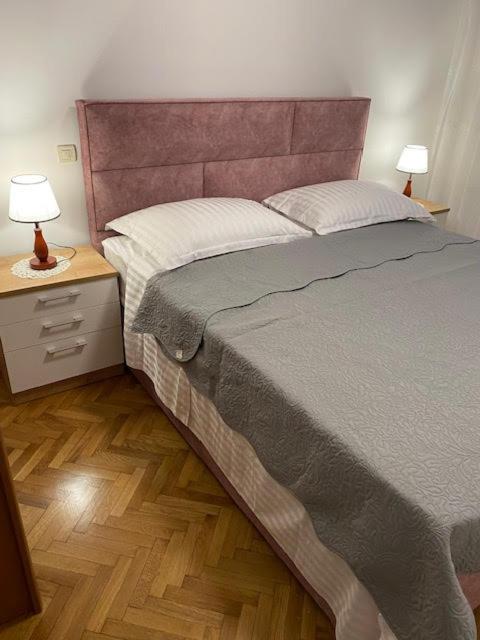 Posteľ alebo postele v izbe v ubytovaní VILLA NEDE