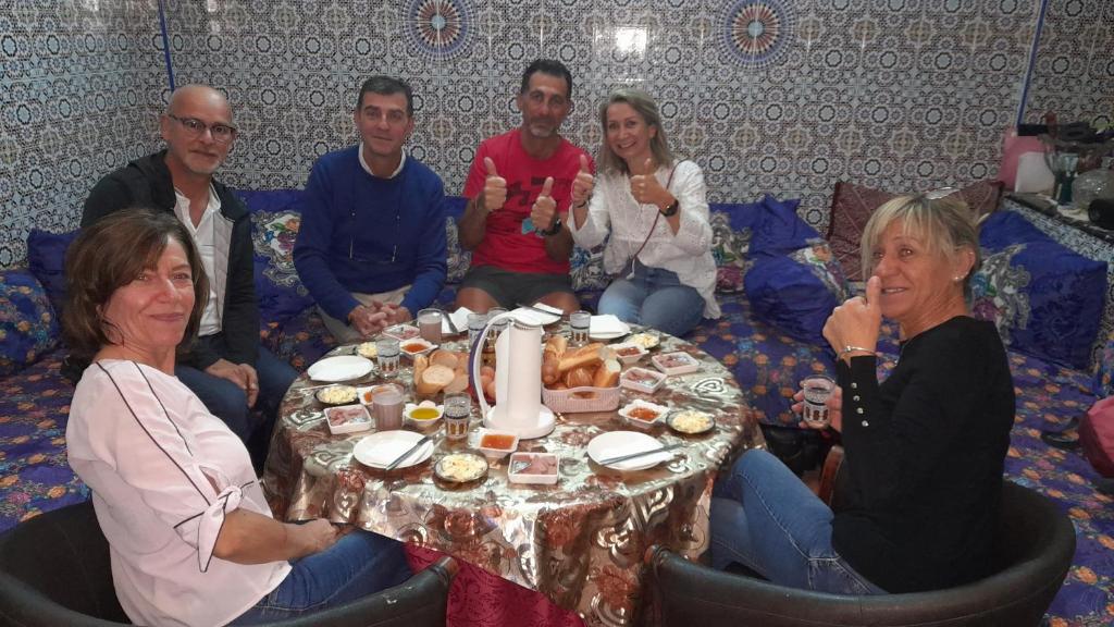 Clients de l'établissement Dar Elkorchi