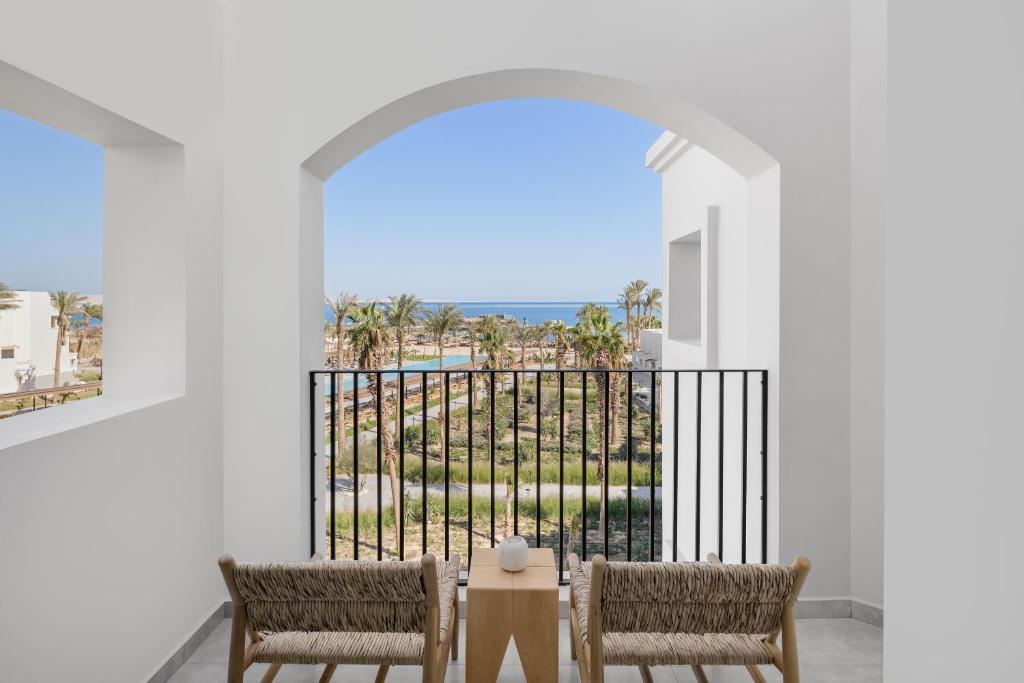 Serry Beach Resort - 5