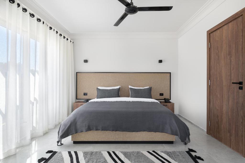 Serry Beach Resort - 18