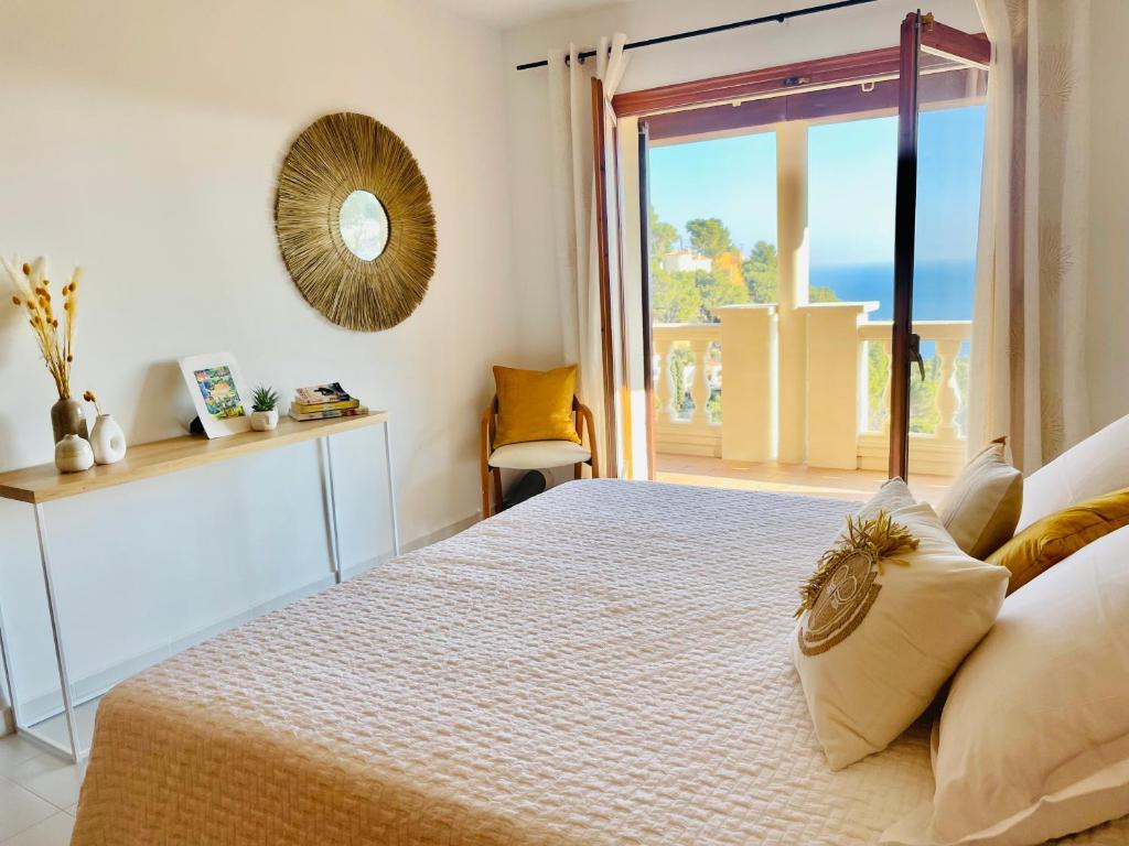 Posteľ alebo postele v izbe v ubytovaní Magnifique villa vue mer