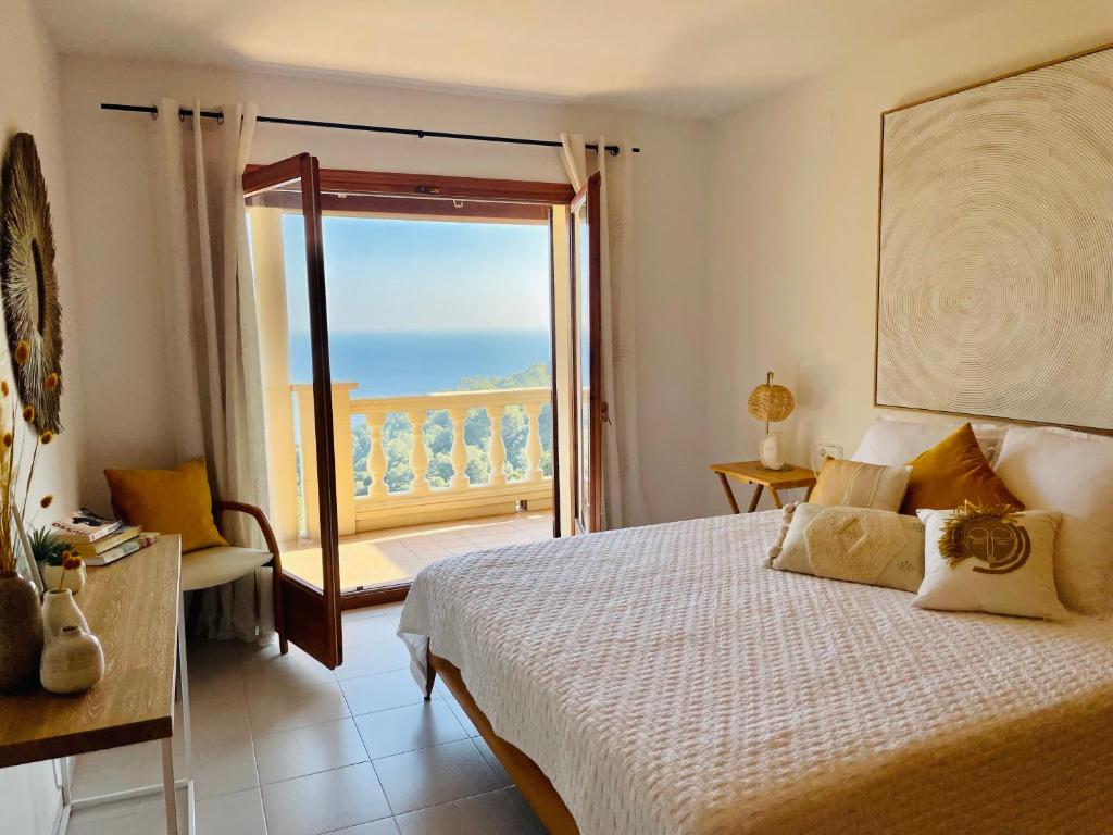 Posteľ alebo postele v izbe v ubytovaní Magnifique villa vue mer