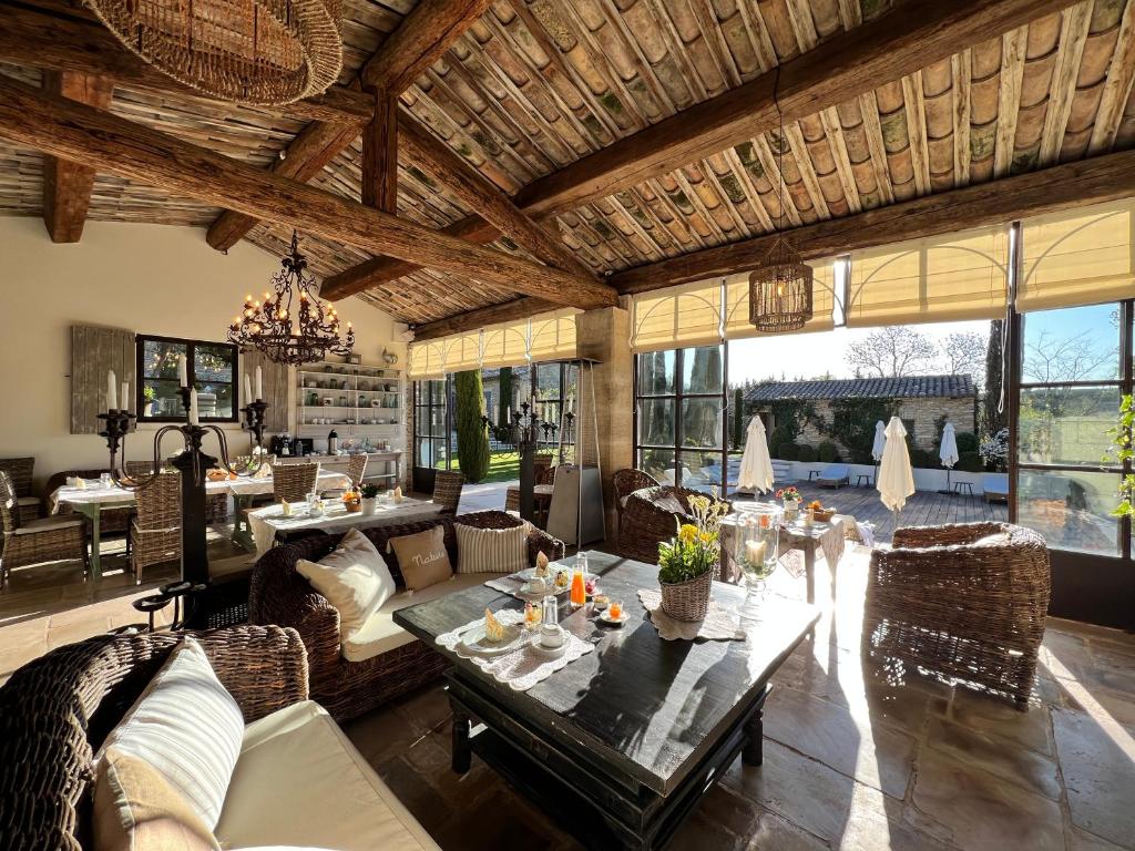 Villa Hautvallon - Peaceful Escape in Provence photo