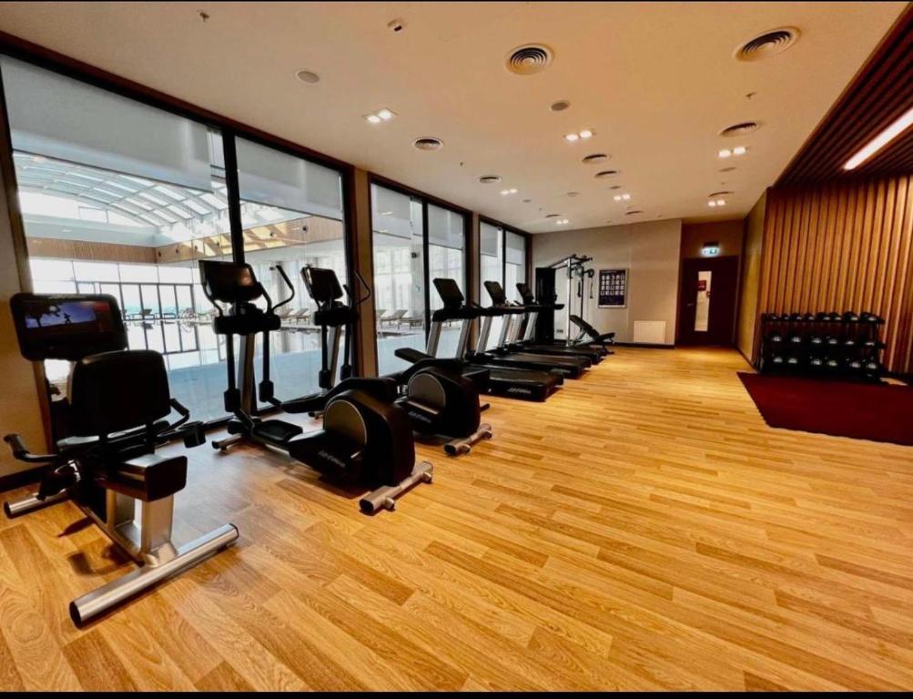 Fitness centrum a/nebo fitness zařízení v ubytování Royal panorama courtyard batumi