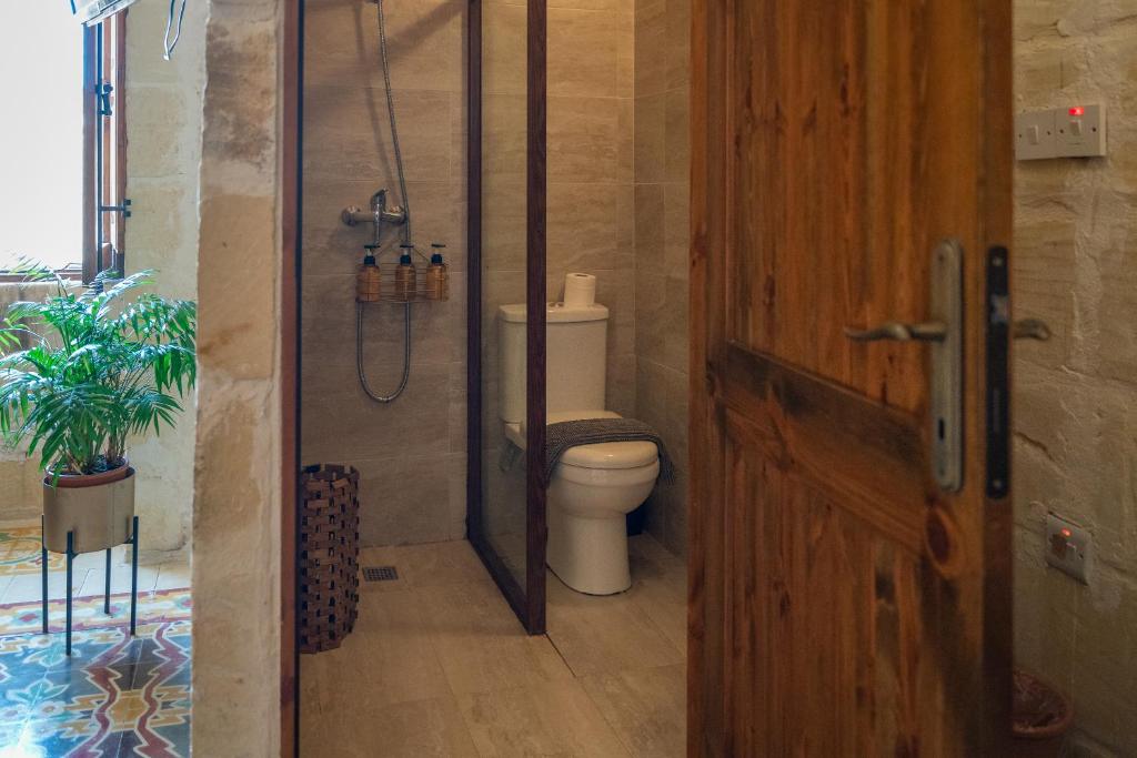 Ванная комната в Laremi Gozo B&B