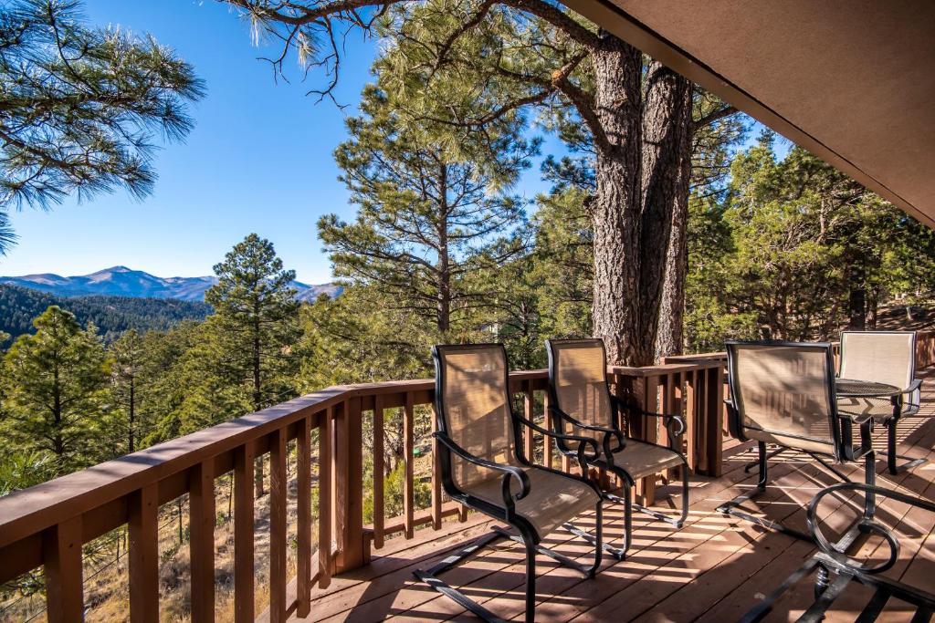 Alto Lakes, Alto (updated prices 2024)