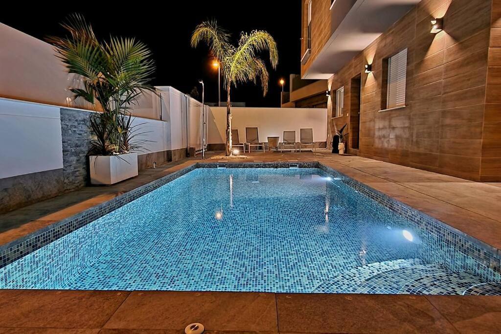 Premium family villa with (heated)pool in San Pedro VDE005, Los