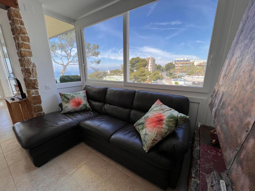 Posezení v ubytování Apartamento con terraza y vistas al mar - Tree House Salou