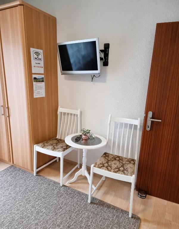 TV a/nebo společenská místnost v ubytování Gästehaus Rettl