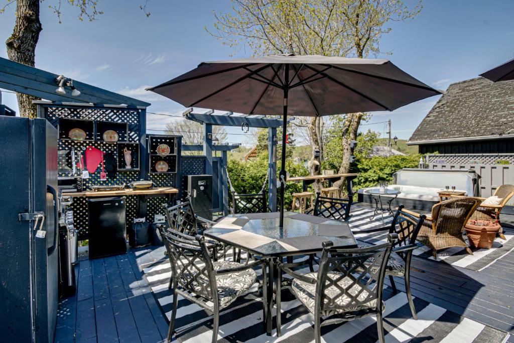 Fotografie z fotogalerie ubytování Le petit Manoir Spa et Vue sur rivière St Maurice v destinaci Grandes-Piles