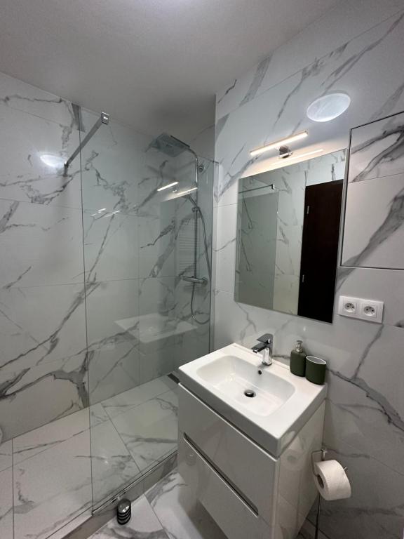 A bathroom at OTA-Group Luxury selection