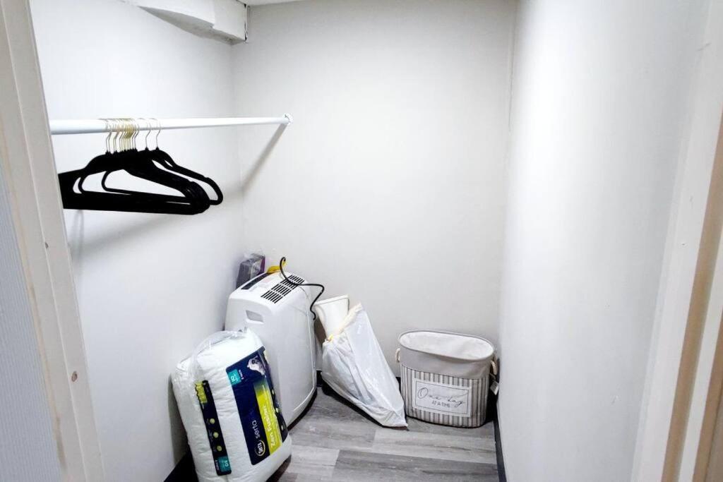 Spacious Suite Close to Downtown Indy/ King Bed photo