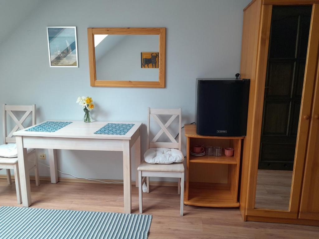 Pensjonat Kalina Komorze - Double Room With Private Bathroom