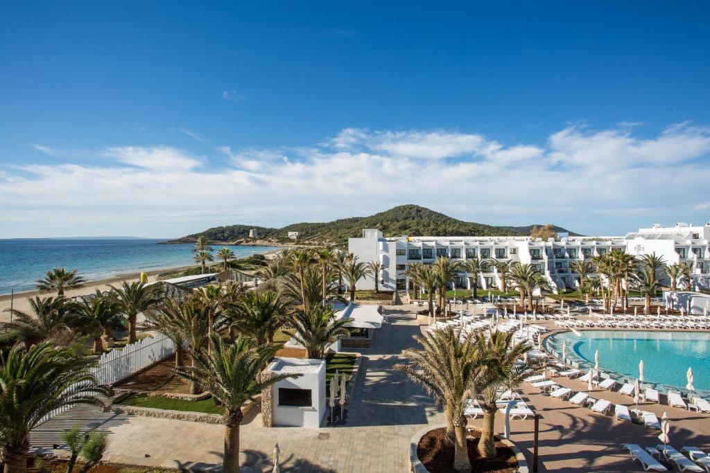 Grand Palladium White Island Resort & Spa - All Inclusive ...