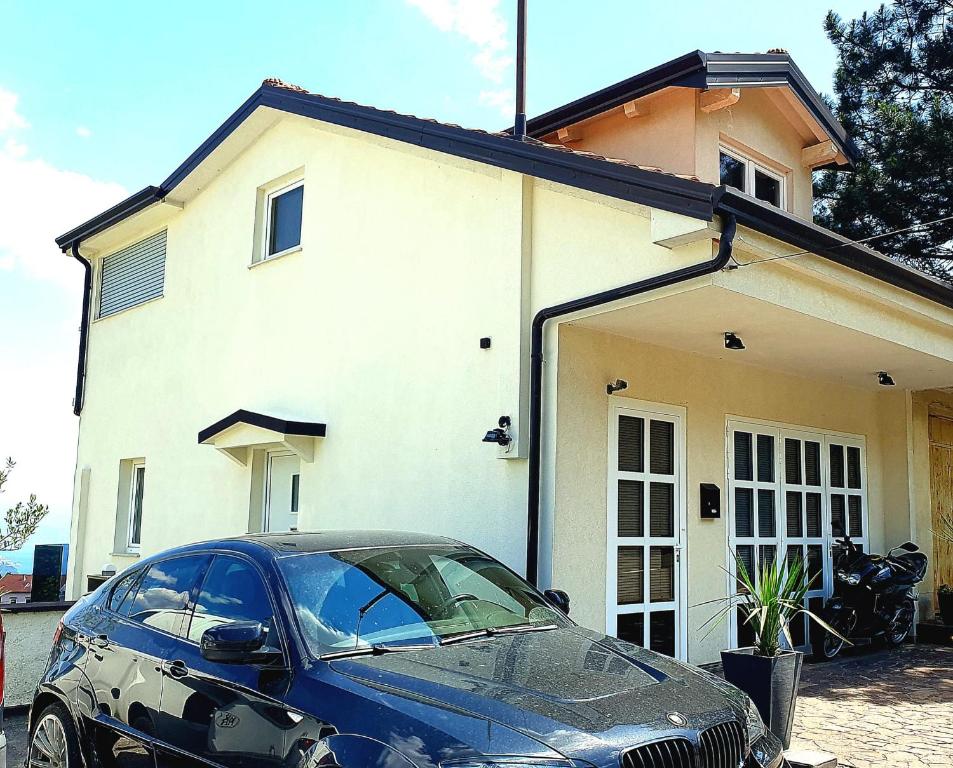 Penthouse Jacuzzi & Pool Luxury Apartments - 18