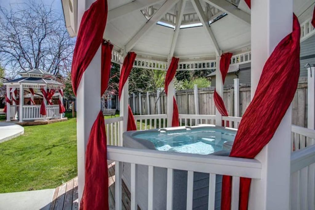 Hotel Rebekah's Airbnb Romantic Lodging, Leavenworth, USA