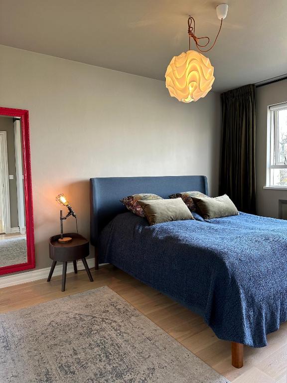 Fotografie z fotogalerie ubytování Bright and Spacious 4 bedroom apartment in Hlíðar, Reykjavik v Reykjavíku