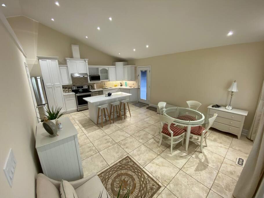 Cozy 3bedroom Bungalowvilla, Pickering (updated prices 2024)