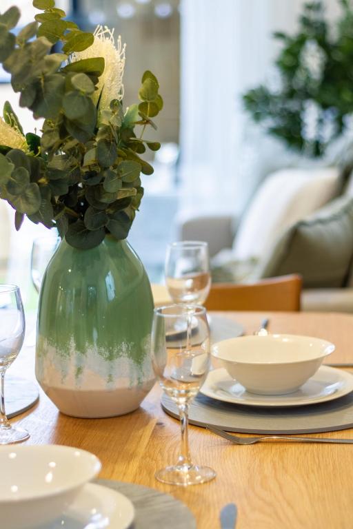 The Majestic retreat 2 bed 2 bath CBD - Resim 15