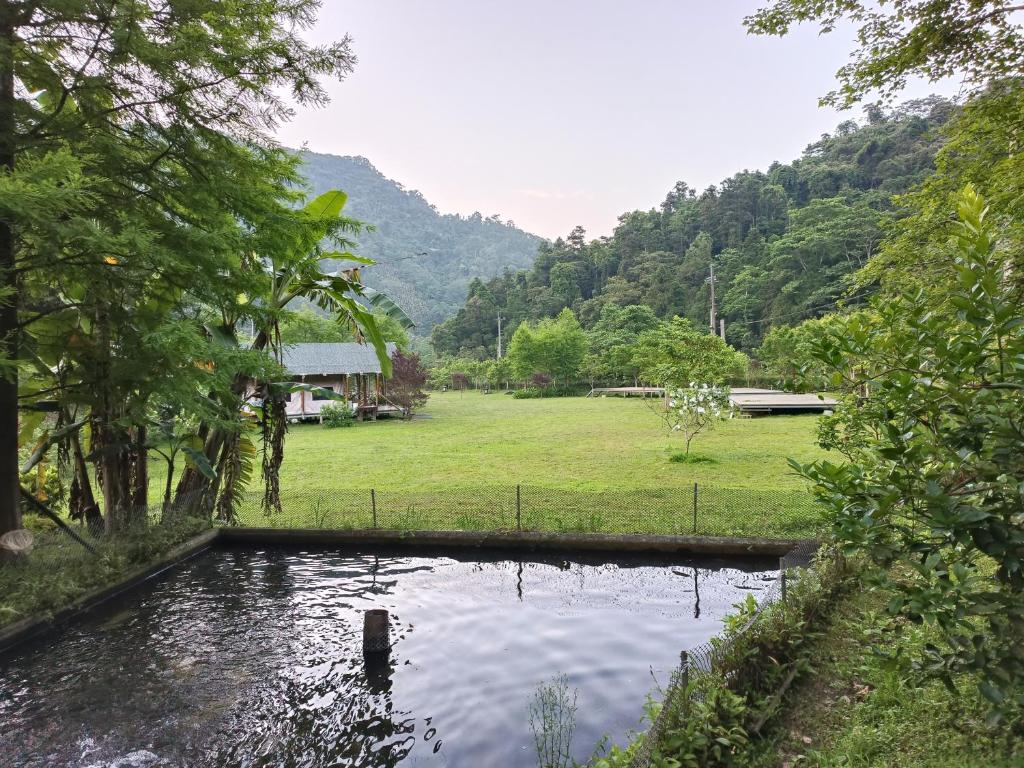 旅人山泉-狩獵帳民宿評價、特色體驗、親子戲水、包場露營資訊 – 北埔山泉秘境 - 照片 5