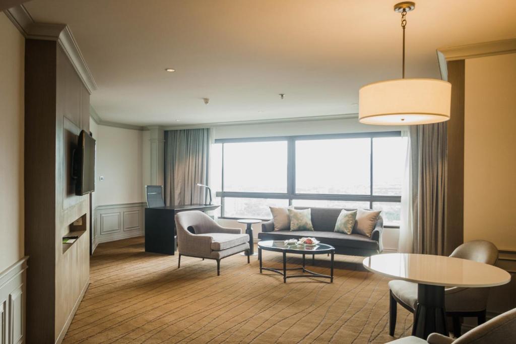 Centara Riverside Hotel Chiang Mai - Resim 38