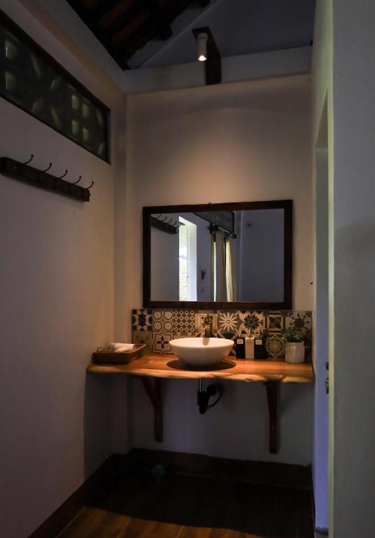 Tam Coc Thoms House - 19