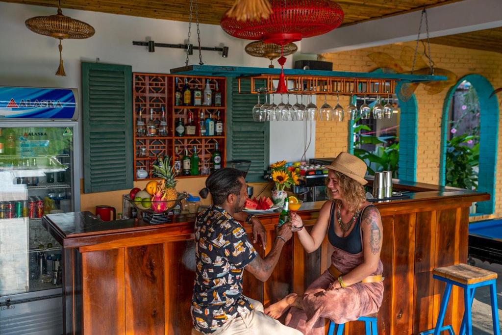 Khách lưu trú tại Sunkised Paddy Hoi An Villa