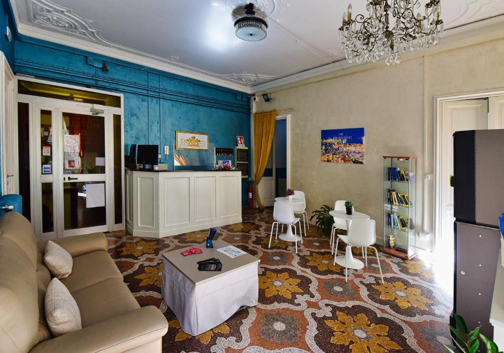 Posedenie v ubytovaní Hotel Suisse