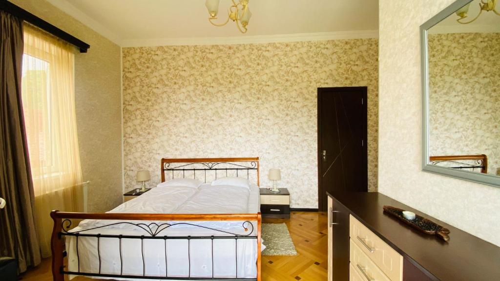 Postel nebo postele na pokoji v ubytování Neli & Zaal Guest House