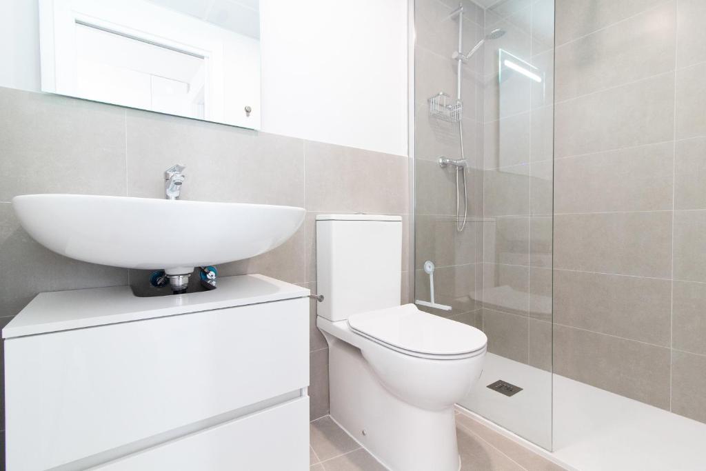Kúpeľňa v ubytovaní Global Properties, Apartamento de 2 habitaciones con gran terraza en Gran Canet