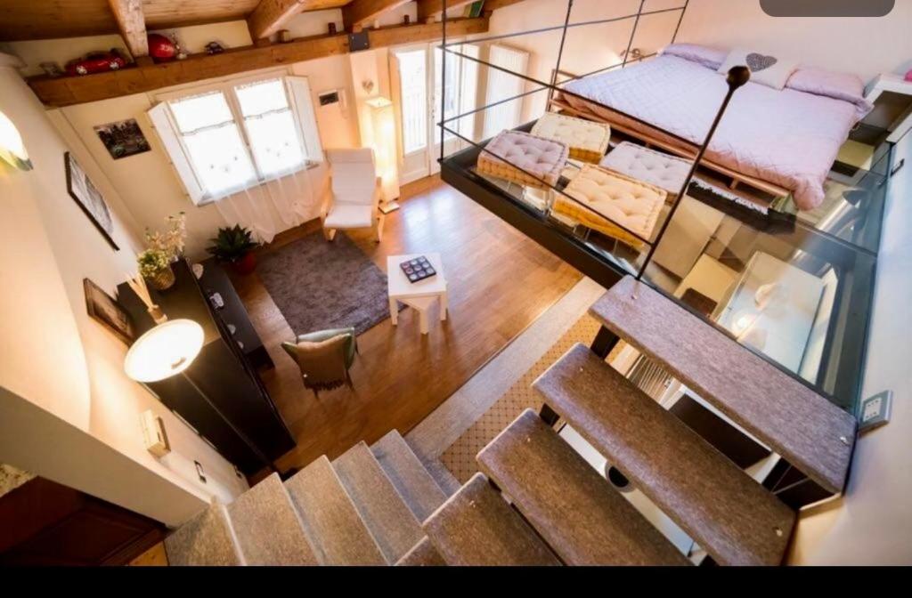 an overhead view of a room with two bunk beds at Maison Di Gugli in Brandizzo