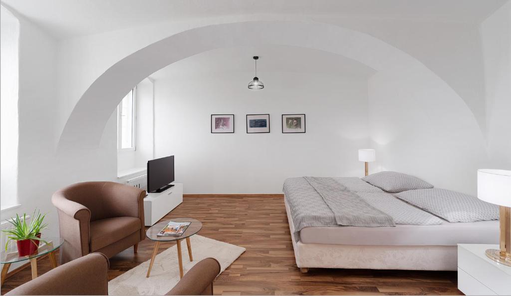 TV a/nebo společenská místnost v ubytování Ferienwohnungen im Kloster
