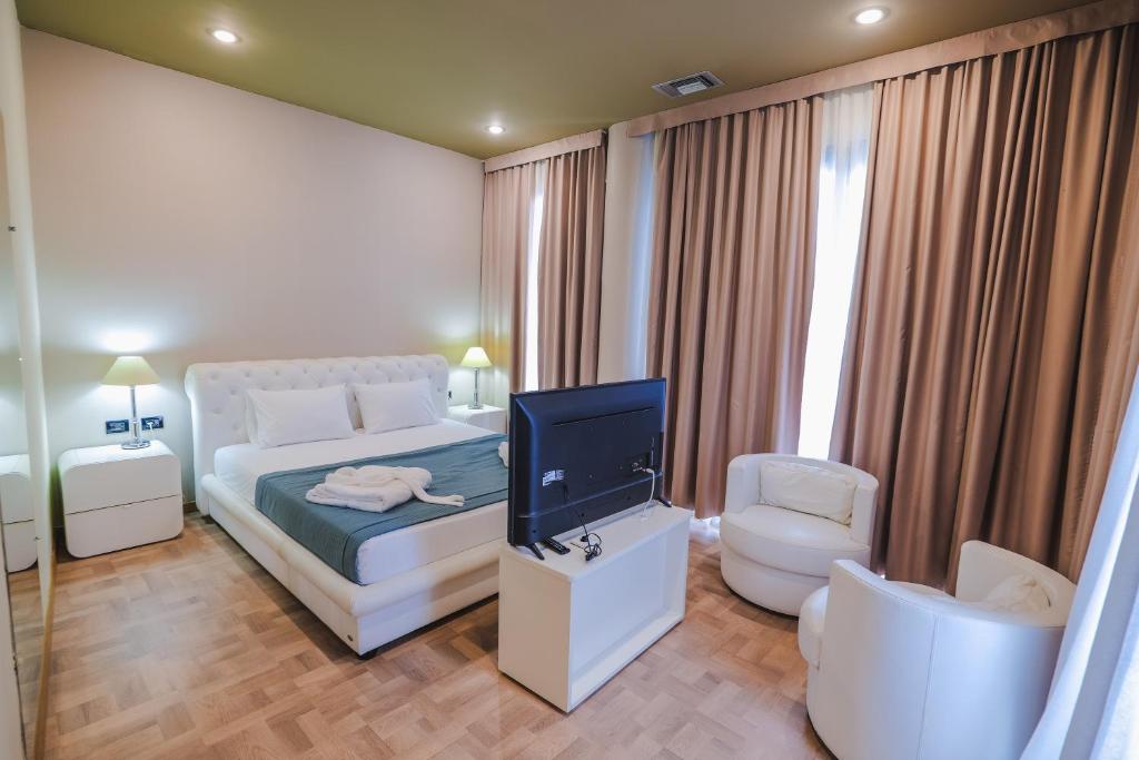 Rapos Resort Hotel - Image 8