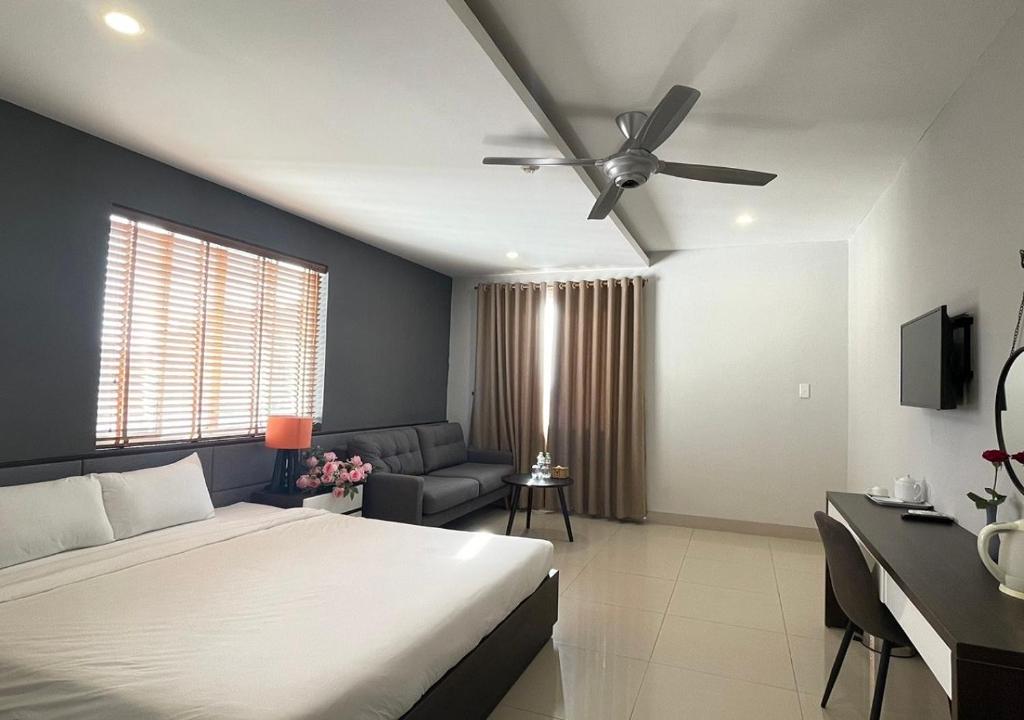 Televiisor ja/või meelelahutuskeskus majutusasutuses My Khe 2 Da Nang Seafront Hotel